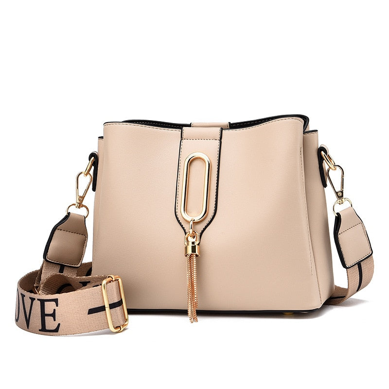 Lafestin Shoulder Bag